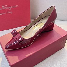 現貨直出女鞋HERMES新款平底編織拖鞋3色休閒百搭沙灘真皮平底一字拖鞋 35-40 明星大牌同款包包鞋 歷史價格詳細信息