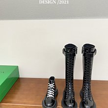 【熱賣精選】長筒靴女騎士靴2021春秋季新款中筒靴長靴小眾西部牛仔靴白色靴子 歷史價格詳細信息