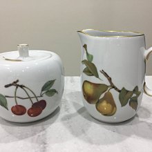 英國 Royal Worcester 皇家伍斯特 簽名 骨瓷  飾盤 甜蜜貓狗 p1608 歷史價格詳細信息