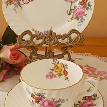 《風雅頌西洋古物》Queen Anne 1959年+雙色玫瑰綠白杯盤三件組 歷史價格詳細信息