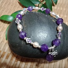 【歡迎光臨】 珍珠扣小香風外套女2023春秋新款法式設計感小衆寬鬆短款氣質上衣 歷史價格詳細信息