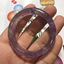 AAA+天然紫水晶手環～《芋10款》，手圍20號手圍，手鐲內徑62mm寬13厚8mm，難得大手圍玉鐲～別再錯過喔！紫水晶：招正財、遇貴人、增智慧！［熊寶貝珠寶］ 歷史價格詳細信息