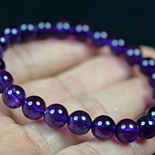 【石破天晶】no.110708《天然水晶。白水晶手珠。5mm》。乾淨料。女款。超值特價。售第一標 歷史價格詳細信息