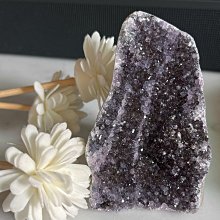 巴林結晶紫云凍印章 規格：2.3x2.3x5.6厘米 產地：巴林 編號：142號 結晶通透 壽山石 印章 擺件 二手【國玉之鄉二店】633 歷史價格詳細信息
