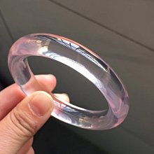 純天然鈦晶手鐲，色澤金黃 晶體超通透，效應超強，晶體如水 內徑59 寬19 厚12mm，好美 好透  此物屬高檔商品 售出不退換 歷史價格詳細信息