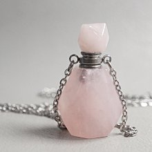 【三顧茅廬 •精品14642拍】精品嚴選~~包大漏粉絲福利標~~老民國《水晶香水瓶挂件》 特惠起標 無底價 歷史價格詳細信息