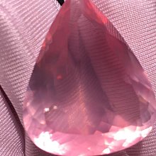 ❤妙玉生花優品購❤粉鑽水滴女戒很精緻.主鑽0.26克拉副鑽0.761克拉. 喜詢價 歷史價格詳細信息