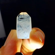 **結緣水晶**優質漂亮又便宜的顯性藍針水晶墬子4.7公克(20)每一顆都不一樣,週年慶回饋金開跑,詳情請參考商品描述! 歷史價格詳細信息