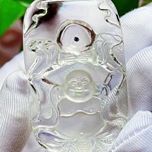 天然銅礦吊墜 全包裹體 晶體水潤，景色迷人，佩戴者可招財聚寶助事業，採用高檔18k金鑲嵌扣頭 裸石規格14.3毫米 此物屬高檔貨 售出不退換 歷史價格詳細信息