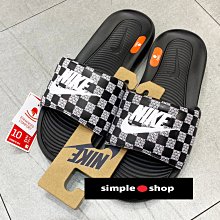 【Simple Shop】NIKE SHOWER 運動拖鞋 防水拖鞋 海灘拖 黑色 白色 CZ5478-001 100 歷史價格詳細信息