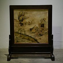 清代老桌圍，紅色絨底博古花卉圖案很漂亮，花瓶部分有脫線，右下20055 歷史價格詳細信息