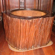 早期肖楠木烏心石圓板凳 歷史價格詳細信息