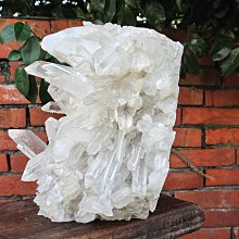 高王晶__白水晶簇__重:2239公克__巨浪系列0127 歷史價格詳細信息