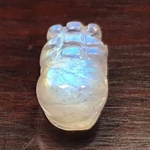 ***原礦屋*** 寶石級料體！A級義大利放光玻璃料葡萄石貔貅小雕件2.13g (嘴巴有隱形孔)！(手創、飾品) 歷史價格詳細信息