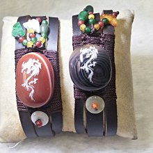 ♪手機支架♪ 現貨 支架亞克力手機殼展架桌面架子擺放梯形展示架託手機櫃臺陳列貨架 歷史價格詳細信息