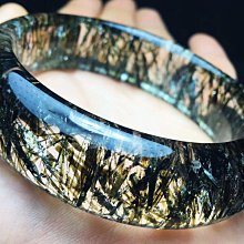 ❤妙玉生花優品購❤綠碧璽發手鐲，顏色翠綠，形成如海帶絲一般，超美！  淨體漂亮，發晶均勻.內徑：58寬19厚10重：82g. 價格比較,價格查詢,歷史價格詳細信息