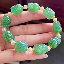 頂級稀缺玻璃體天然碧璽手串，出淤泥而不染，工藝精細，顆顆濃郁飽滿，晶體通透，精挑細選，規格：約10.7*5.6 mm 歷史價格詳細信息