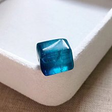 純天然紅碧璽吊墜 雕刻【貔貅如意】18K金鑲嵌扣頭 色彩清新豔麗！ 晶體通透，水潤油亮！ 20.3/17.2/4.6毫米 此物屬高檔貨 售出不退換 歷史價格詳細信息