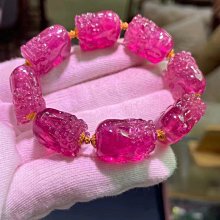 頂級稀缺玻璃體天然碧璽手串，出淤泥而不染，工藝精細，顆顆濃郁飽滿，晶體通透，精挑細選，規格：約10.7*5.6 mm 歷史價格詳細信息