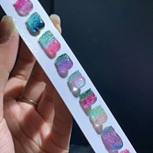 頂級稀缺玻璃體天然碧璽手串，出淤泥而不染，工藝精細，顆顆濃郁飽滿，晶體通透，精挑細選，規格：約10.7*5.6 mm 歷史價格詳細信息