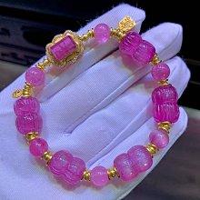 ❤妙玉生花優品購❤10412傳世典藏之作，稀缺頂尖高級圓條型帕拉伊巴藍碧璽手鐲，猶如大海和藍天般清澈.重56.3g內徑56.8規格10x11mm 有緣人詢價 歷史價格詳細信息