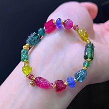 即時通訊價.極品濃豔碧璽手鍊8mm.近玻種美物，色彩濃郁晶體通透，搭配24 k包金寶石藍滴溜。重：20.05g 歷史價格詳細信息