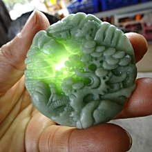 清代豆青堆花花瓶，畫工精美釉色肥潤漂亮，有磕碰修補和沖線見圖 歷史價格詳細信息