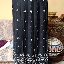 特價品 拍4/韓國品牌/正綠色蕾絲刺繡鏤空上衣品項如圖二手（附內裏稍彈性超優質感）L-XL尺碼 無肩線胸圍42吋腰圍36吋長度53公分 歷史價格詳細信息