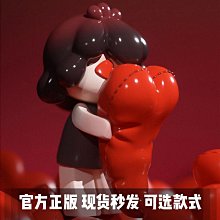 公仔萌粒收納展示盒高檔盲盒收納展示架手辦小石膏防塵擺櫃亞克力泡泡瑪特展示盒透明-_- 歷史價格詳細信息
