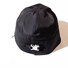 ALYX 精工鎖扣機能小挎包 潮人必備款 歷史價格詳細信息