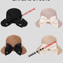 【法式蝴蝶結大抓夾】韓國鯊魚夾 打結髮夾 蝴蝶結鯊魚夾 流線髮夾 線條髮夾 灰色髮夾 透明鯊魚夾 馬尾 大抓夾  CH 歷史價格詳細信息