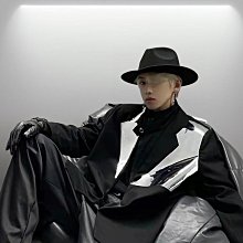 英倫黑色毛呢帽男士時尚韓版潮休閒百搭舞臺帽子男演出平頂禮帽女 歷史價格詳細信息