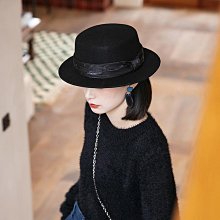 2024新款羊毛氈帽黑色禮帽女秋冬高檔法式優雅漁夫帽蕾絲寬簷盆帽 歷史價格詳細信息