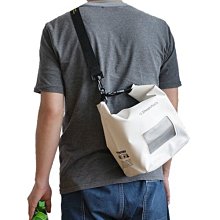 日本Stream Trail 戶外防水包新版方桶包Dry Cube 10L嗆辣紅Chilli 後背包(下雨登山騎車必備) 歷史價格詳細信息