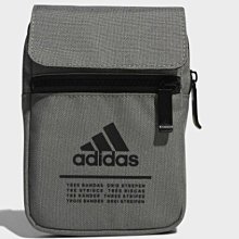 [品味人生]保證全新正品 Adidas 米白色  運動外套   size XL 歷史價格詳細信息