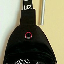 全新PUMA鋪薄棉造型外套. SIZE XL. 100%真品. 免運費!! 歷史價格詳細信息