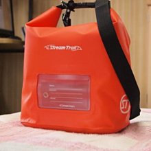 日本Stream Trail 戶外防水包Dry Cube 5L方塊圓桶包Saffron側揹.手提兩用.休閒游泳 歷史價格詳細信息