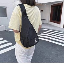 ～Mak運動服飾～ Nike 耐吉包包 耐克拎包 粗鏈單肩包女包  手提包 休閒包運動包挎包潮 3980 歷史價格詳細信息