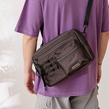 NCAA 多夾層格紋側背包 73251718 新款 包包 情侶款 23SS 小方包 手機包 歷史價格詳細信息