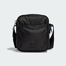 【adidas 愛迪達】斜背包 PE AIRLINER 男女 - IT7610 歷史價格詳細信息