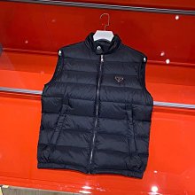 PRADA 經典三角黑字LOGO夾棉納帕軟皮手提包 (黑色) 歷史價格詳細信息