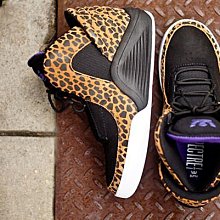 機能先決 火 Adidas Lxcon 吸引目光又實穿 "Off White" 配色 平民版 EG0386 歷史價格詳細信息