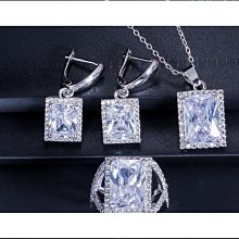 項鍊時尚手飾黃銅電鍍金貝母項鍊個性輕奢耳飾日常通勤 歷史價格詳細信息