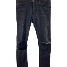 【Saint Laurent Paris】YSL V字縫線 黑色 短夾 皮夾 錢包 歷史價格詳細信息