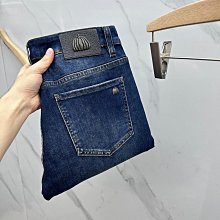 -Louis Vuitton 路易威登lv柴犬狗狗鑰匙扣包掛件 LVSHIBA 包飾與鑰匙扣 編碼M01199 歷史價格詳細信息