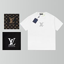 【Lydia代購】 L 新款Excursion雙肩包 單肩、手拎、斜挎四種背法都OK 可愛又實用 外加兩個小口袋 歷史價格詳細信息