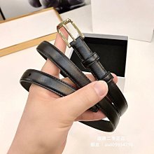 CELINE 女款 經典徽標 字母Logo 短TEE 歷史價格詳細信息