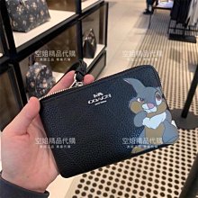 空姐代購 COACH 彩虹漸變色 獨角獸掛件 鑰匙扣 羽毛掛飾 鑰匙圈 款式精美男女通用 搭配任何包包都超美 必備單品 歷史價格詳細信息