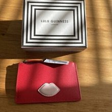 英國設計師品牌 Olivia Burton 奧利維亞 伯頓銀色米蘭編織錶帶 深綠色珍珠貝殼錶面 雅緻女款腕錶 30mm 歷史價格詳細信息