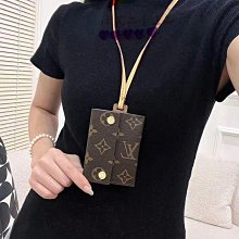 LV名片夾 epi系列 鮮黃色內搭紫色 9.9新 保證正品 歷史價格詳細信息